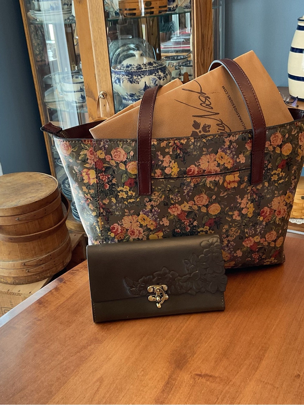 Patricia Nash Floral English Country Varsi Tote with Terresa Wallet Olive Green